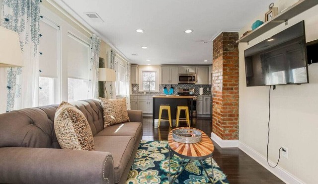 2BR with Private Baths | 30+ Day Stays