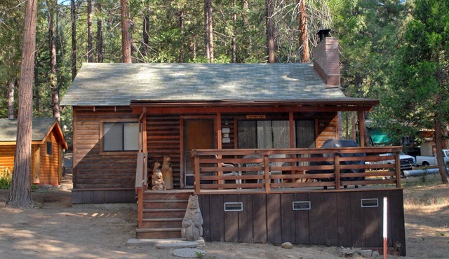 (35) Cubby's Den at The Redwoods In Yosemite