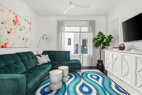 Amazing Rooftop Home walk to 12S 4th night FREE