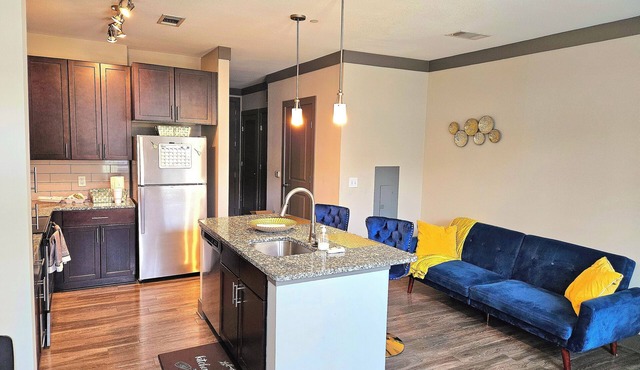 At Serene Blue Velvet Studio, everything you need is within walking distance.