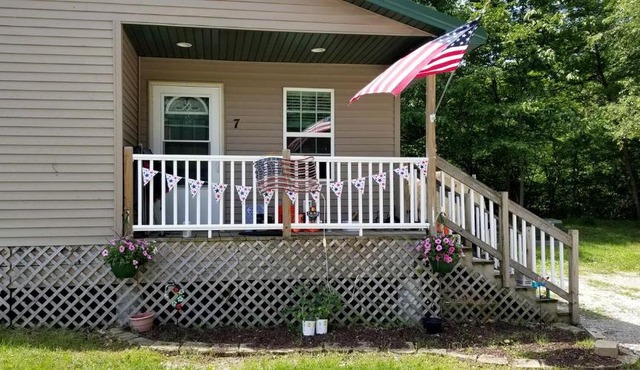 Beautiful Cabin near the Cedar River for a Perfect Family Vacation in Letts, Iowa