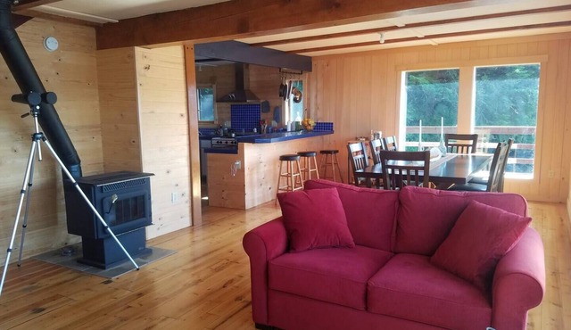 Beautiful remote waterfront Southeast Alaska Cabin, near Ketchikan
