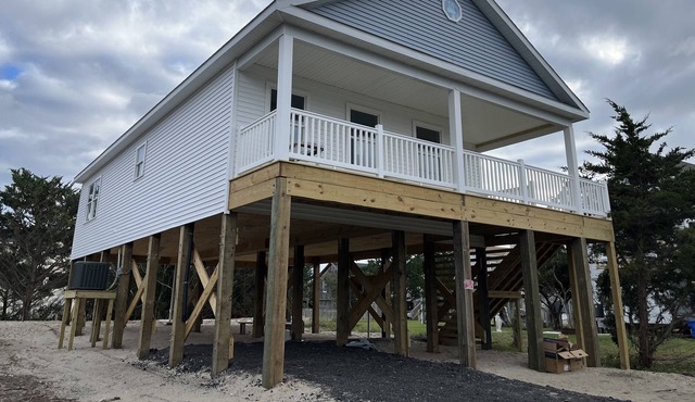 Brand New Stunning Beach House - pets welcome!