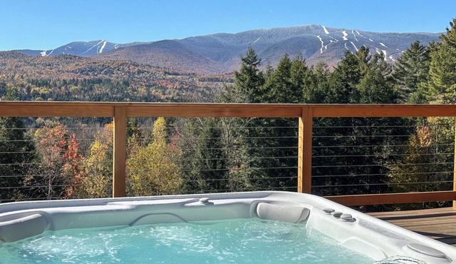Breathtaking Views 7 Bedroom Estate w/Hot Tub