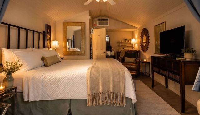 Burke Trammel Cottage Pet-Friendly