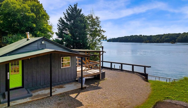 Cabin at Lakeside (1-Bedroom) by RedAwning