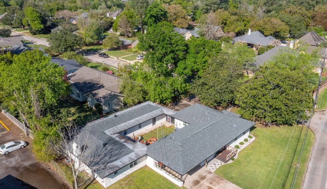 Cajun Cottage Compound-Sleeps 18