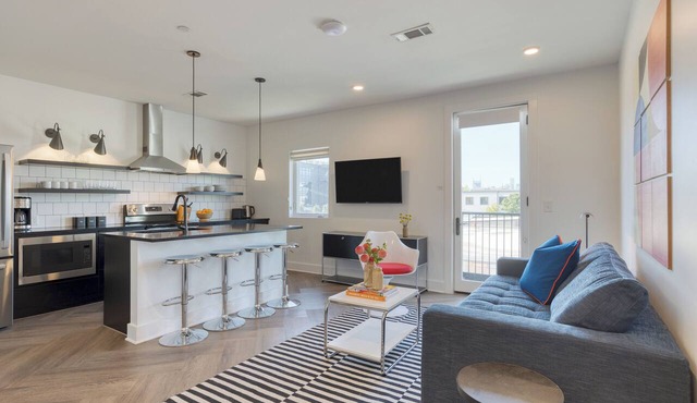 Carter #302 by AvantStay | 1BR + Rooftop Access