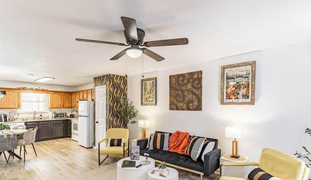 CasaOasis Elegance Decatur Home
