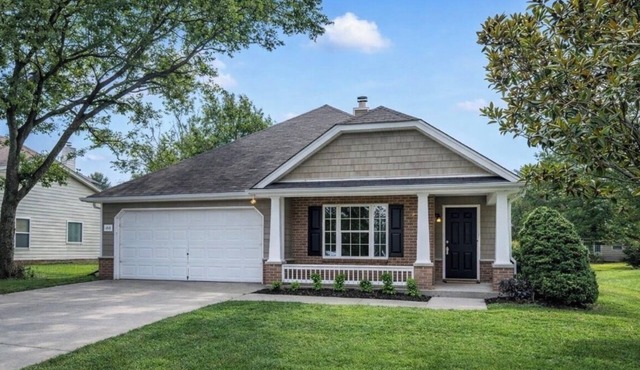 Charming 3-bedroom house-home away from home