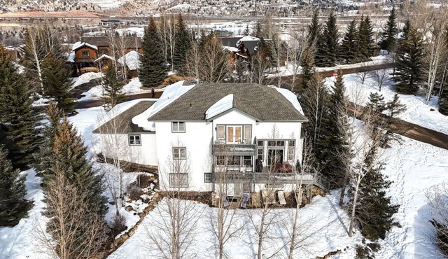 Charming 5BD Mountain Estate - Best for Families!