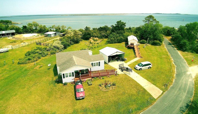 Comfy Cottage Cedar Island Bay - GREAT Deal