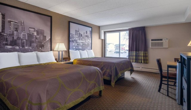Coratel Inn & Suites by Jasper Owatonna - Luxury 2 Queen Bed NS