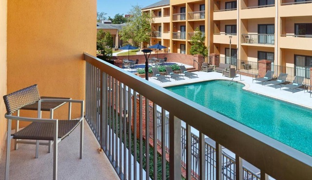 Courtyard by Marriott Baton Rouge Acadian Centre/LSU Area