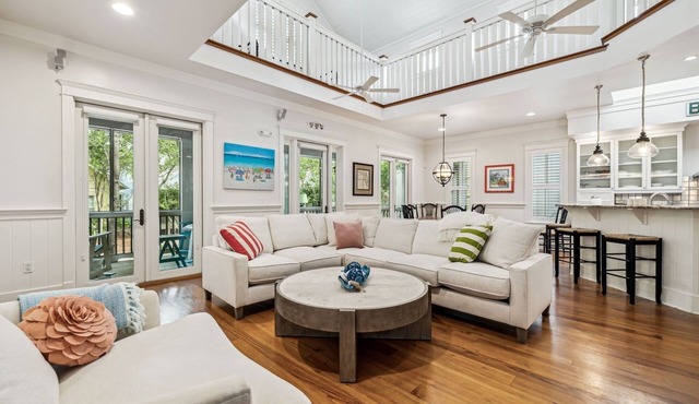 Cozy Cottage Near Boathouse, Dining, and WaterColor Community Pools
