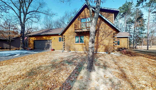 Cozy Log Home Overlooking the 12th Fairway, A Perfect Retreat at Lake Arrowhead