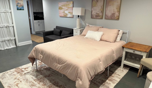 Cozy North Nashville Nest - 1 BR/1BA + Kitchen