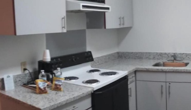 Days Inn & Suites by Wyndham Webster NASA-ClearLake-Houston