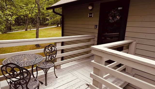 Deb's Nest on the Mountain!