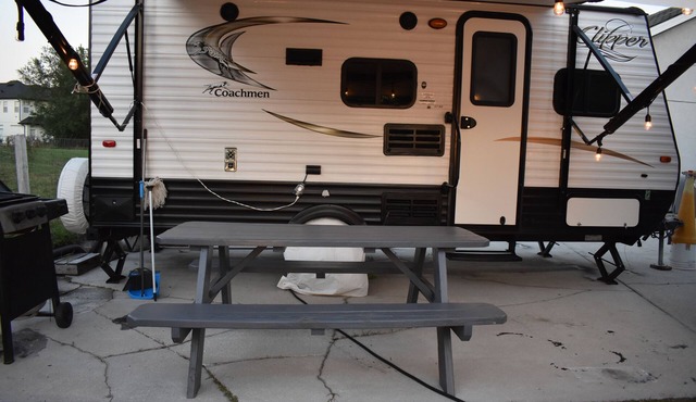 Delightful Travel Trailer 20 min from Orlando Intl Airport, 10 min from the lake