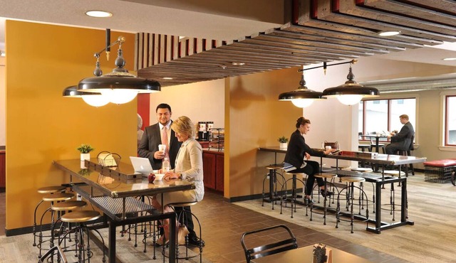 Deluxe 2 Queen, Work Desk, Stoney Creek KC, Near Casino | 4 Units