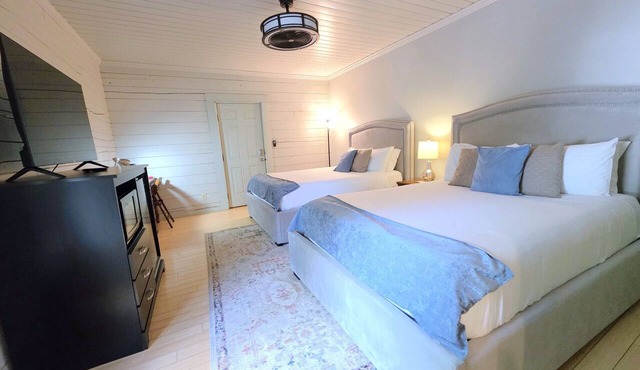 Deluxe Room Two Queen Beds