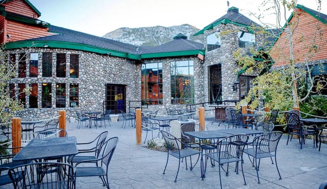 Double Queen Room at The Retreat on Charleston Peak – All-Season Mountain Escape