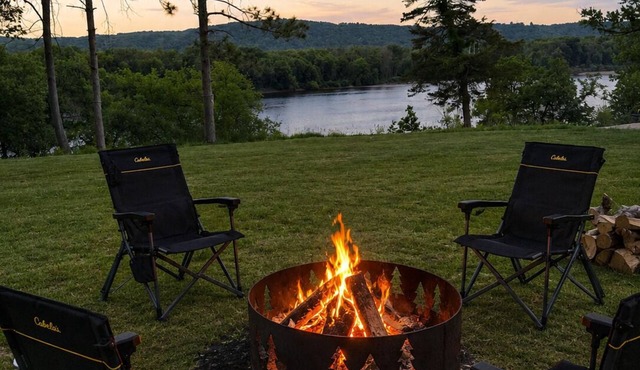 Eagles Landing Riverfront Rental nestled on 5 private acres on Wisconsin River