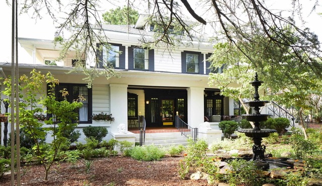 Eden Brae - Birmingham's Premier Retreat