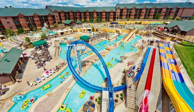 Family-Friendly 2BR Wyndham Glacier Canyon w/FREE Waterpark Access - Sleeps 8