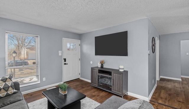 Family-Friendly 4BR Home w/Game Room & Backyard