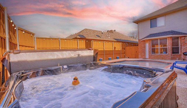 Family Friendly 5-Bedroom w/Pool
