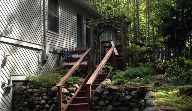 Family friendly lakehouse getaway just steps away from the lake.