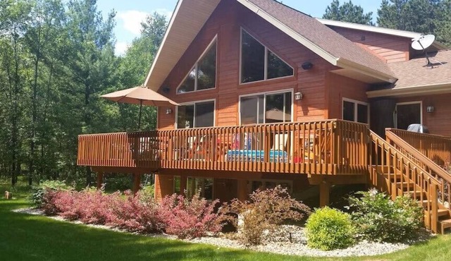 FAMILY RETREAT NEAR CASTLE ROCK LAKE - PET FRIENDLY