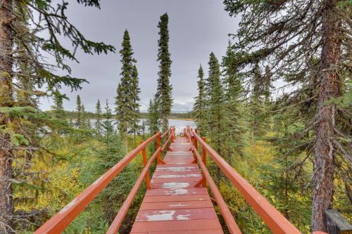 Fish, Hike & Explore: Lakefront Cabin in Soldotna