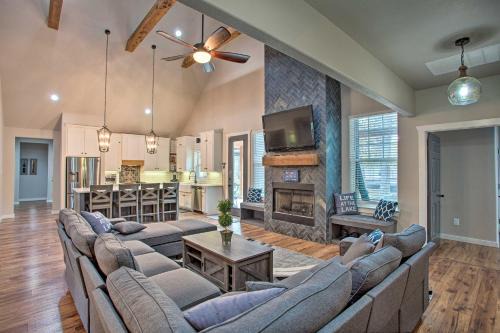 Game Room + Lake Tawakoni Access: Family Getaway!