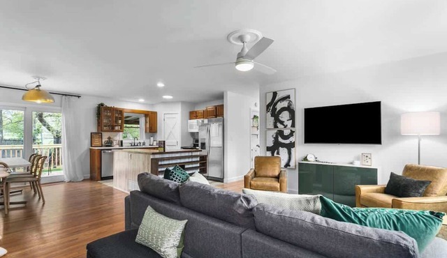 Great for Families Sleeps7 15 mins to KC MAJOR INTERNATIONAL SPORTING EVENT 26