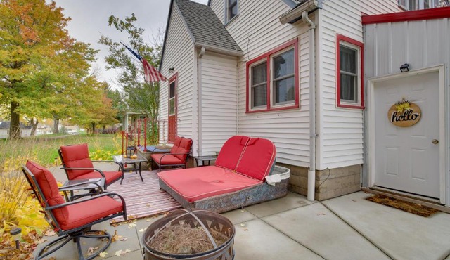 Harmony Home w/Fire Pit: 5 Mi to Niagara Cave!