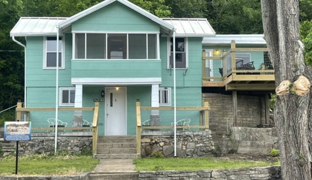 Historic Bagnell Jailhouse Cabin Osage River/Lake Ozark Unique Stay