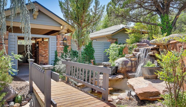Hot Tub + Games: Spacious Golf Retreat in Payson