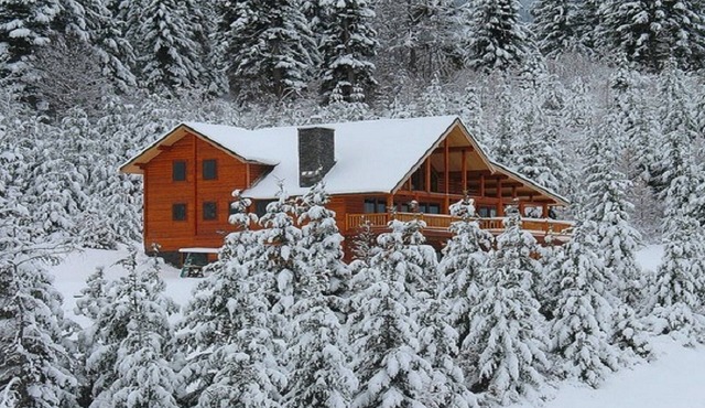 HUGE Mt VIEWS, HGTV SHOW LOG HOME - GATED DEVELOPMENT, CLE ELUM MINUTES AWAY!