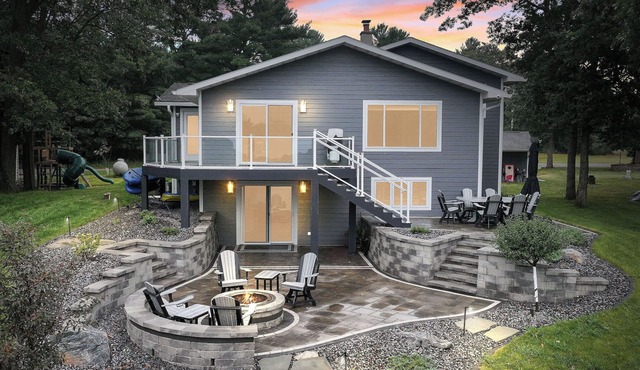 Lake Living on Castle Rock Lake, Close to WI Dells, Family Friendly