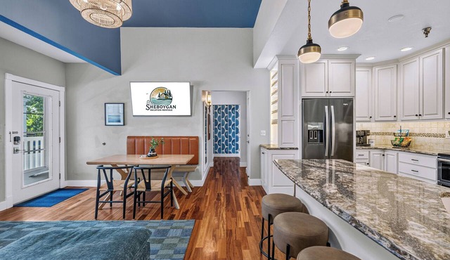 Lake | Walk Everywhere | 3BR Elkhart Beach Resort