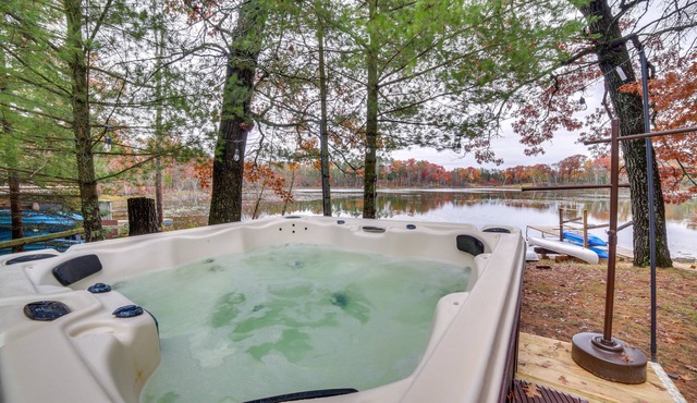 Lakefront Wisconsin Cottage w/Dock & Hot Tub!