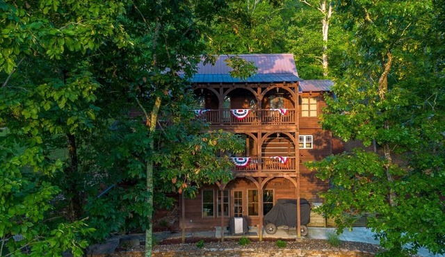 Lakeside Lodge Retreat - Luxury Cabin on Wits Bar Lake