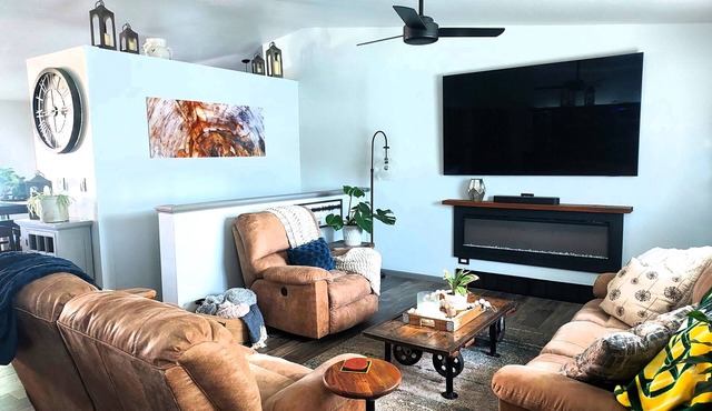 Lambeau Legends III Fantastic 4-bedroom house near Lambeau Field!
