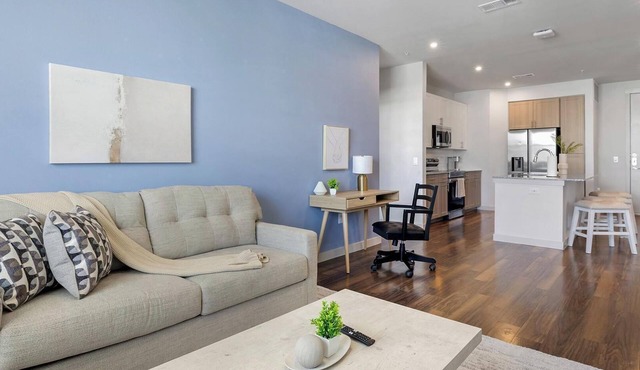 Landing | Amazing 2BD, Gym, Pool