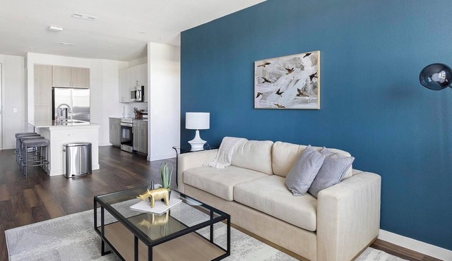 Landing | Amazing 2BD, Pool, Clubhouse