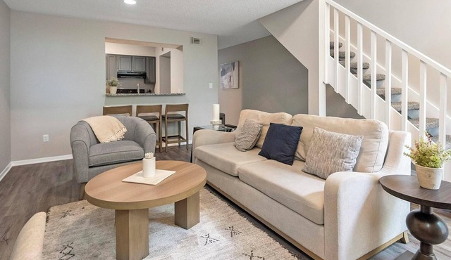 Landing | Amazing 2BD, Pool, Game Room