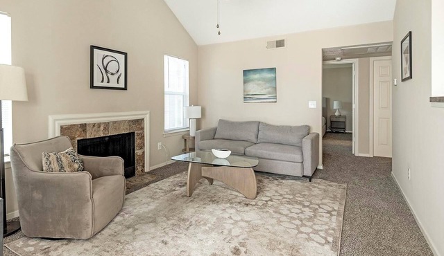 Landing | Modern 1BD, Gym, Tennis Court